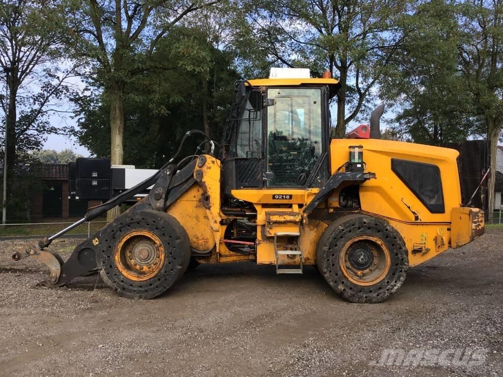 JCB 437 WHT Naudoti ratiniai krautuvai