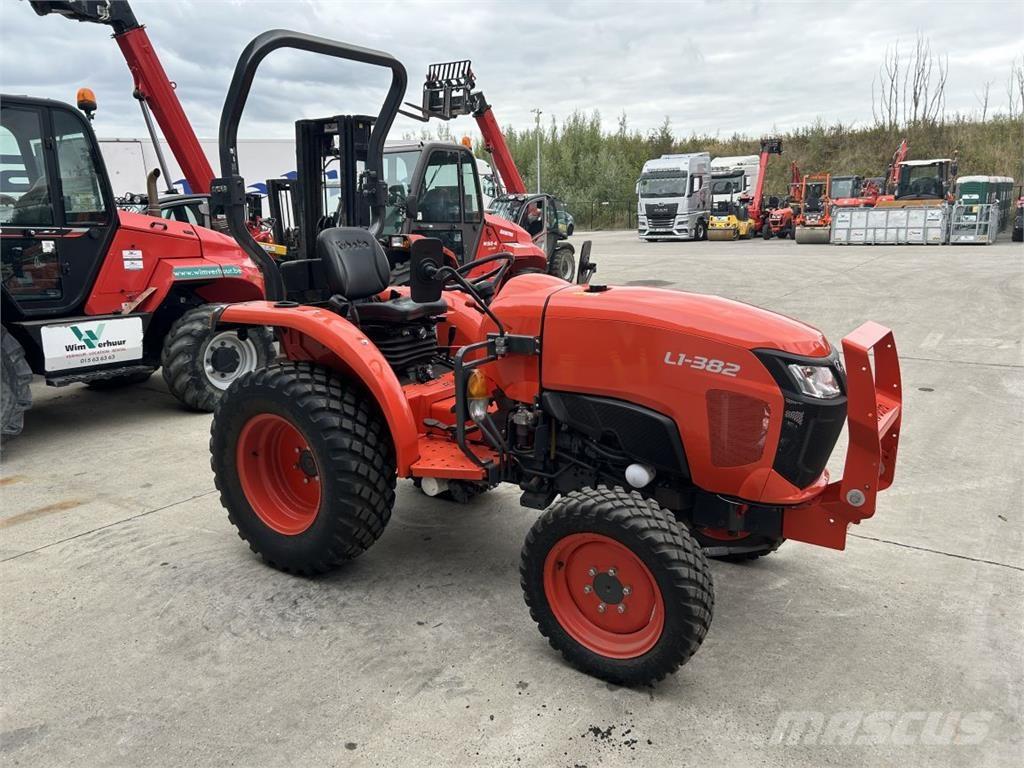 Kubota L1-382 (7325) Naudoti kompaktiški traktoriai