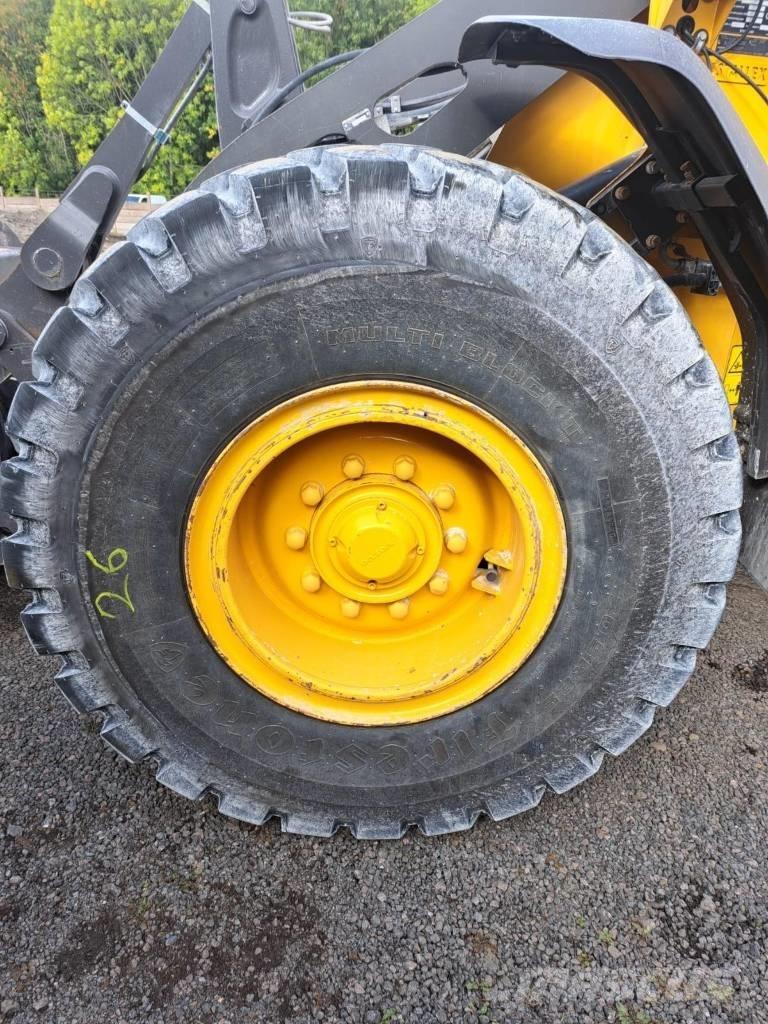Volvo L60H Naudoti ratiniai krautuvai