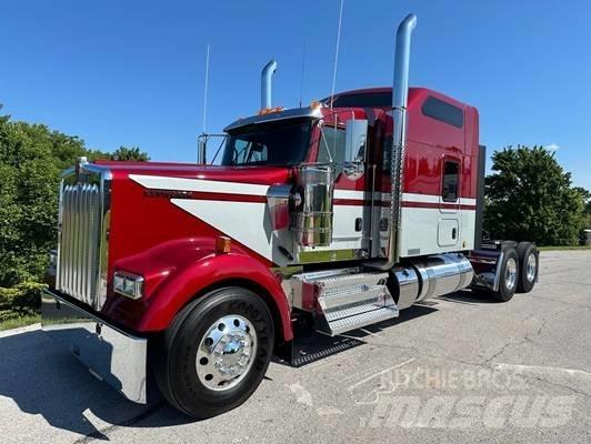 Kenworth W 900 Naudoti vilkikai