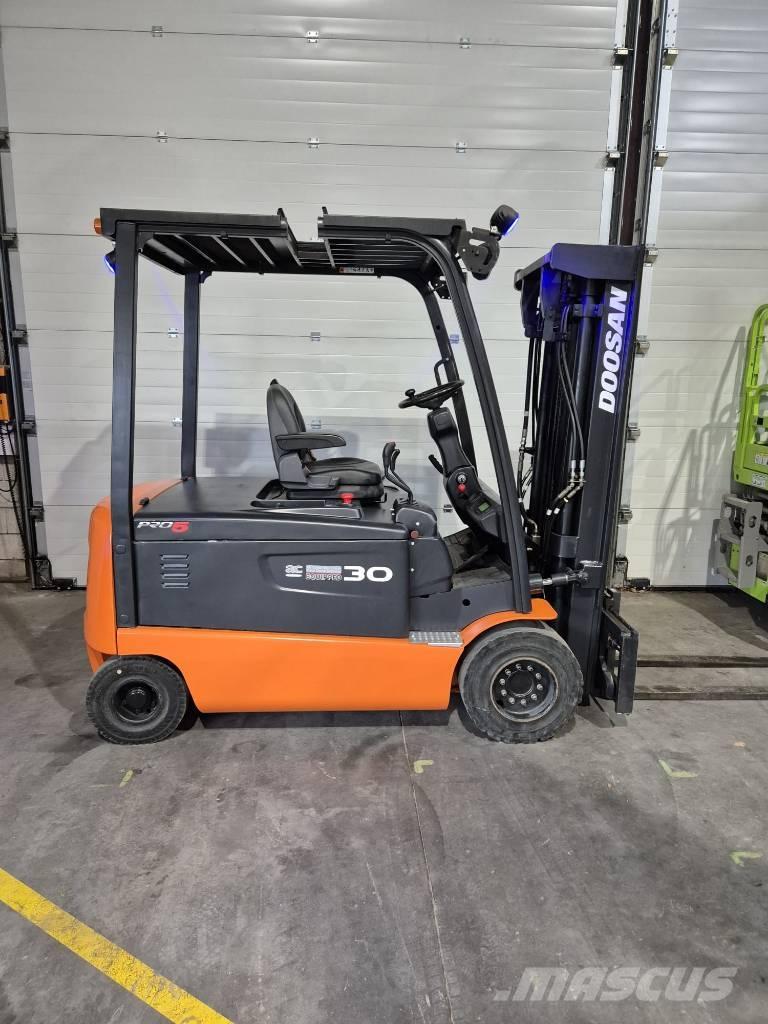 Doosan B 30 X-5 Elektriniai šakiniai krautuvai