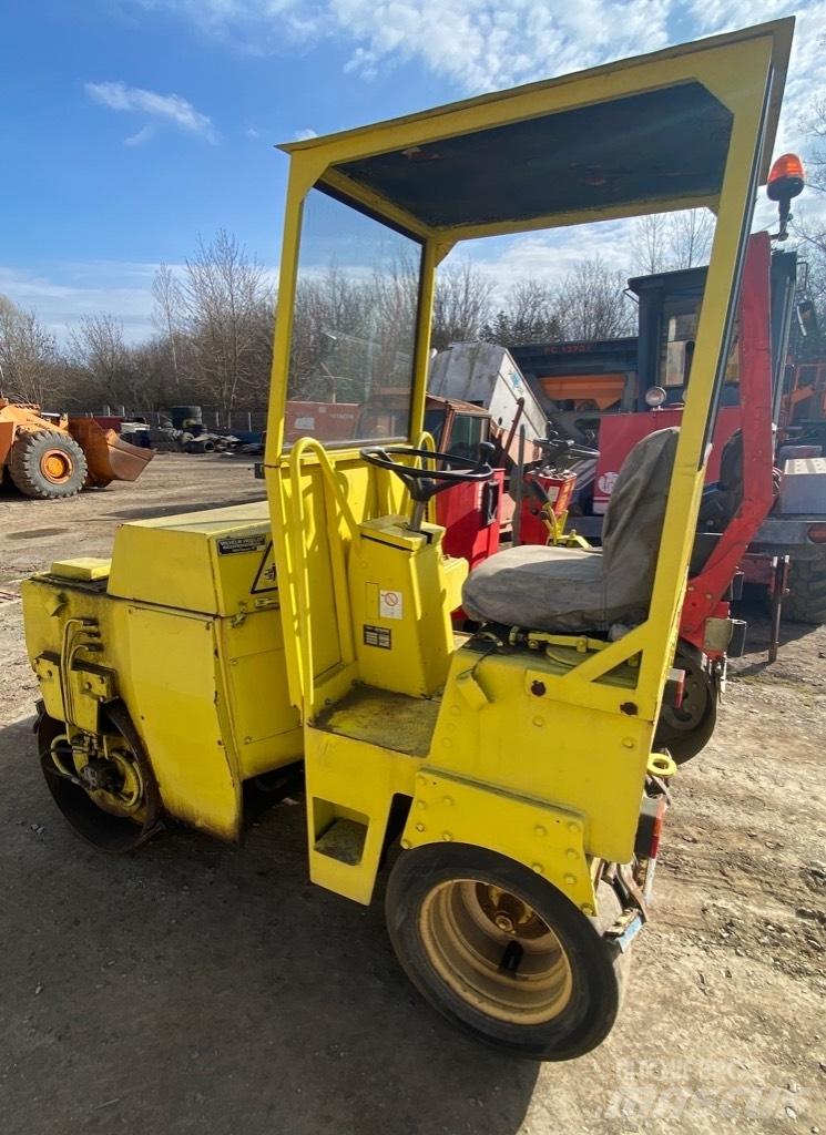 Bomag BW 100 AC Kombinuoti volai
