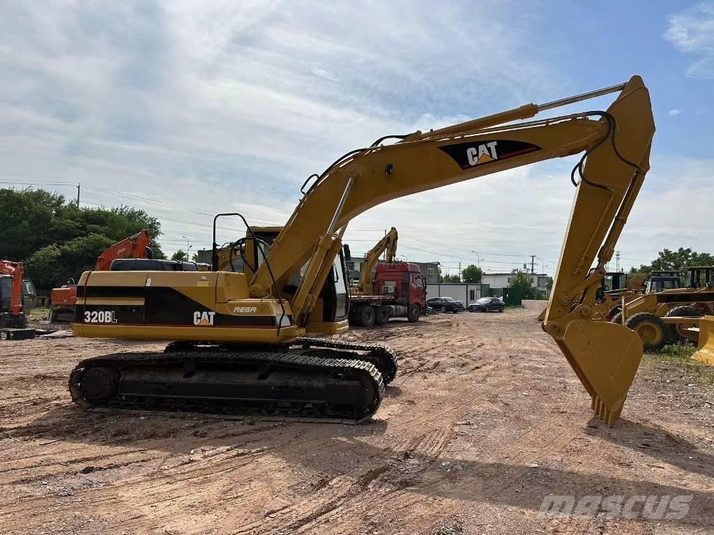 CAT 320 B L Vikšriniai ekskavatoriai