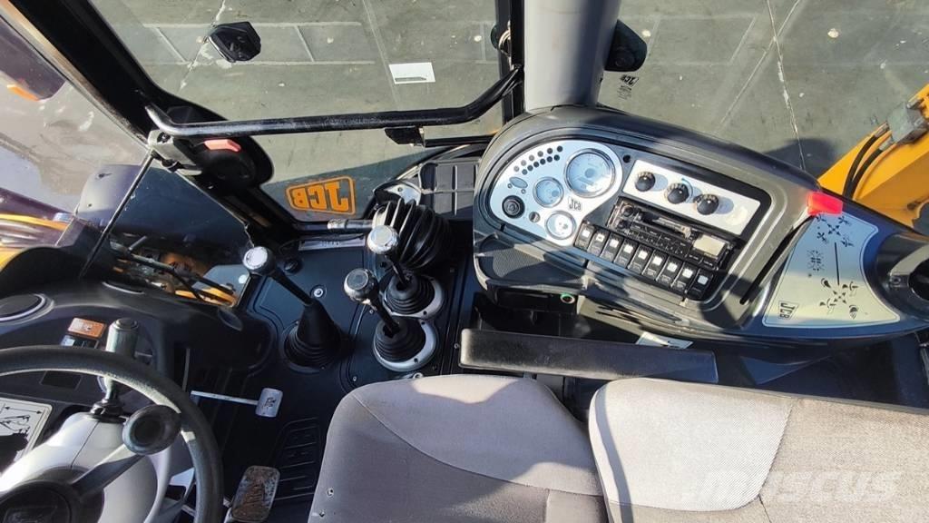 JCB 3 CX Ekskavatoriniai krautuvai