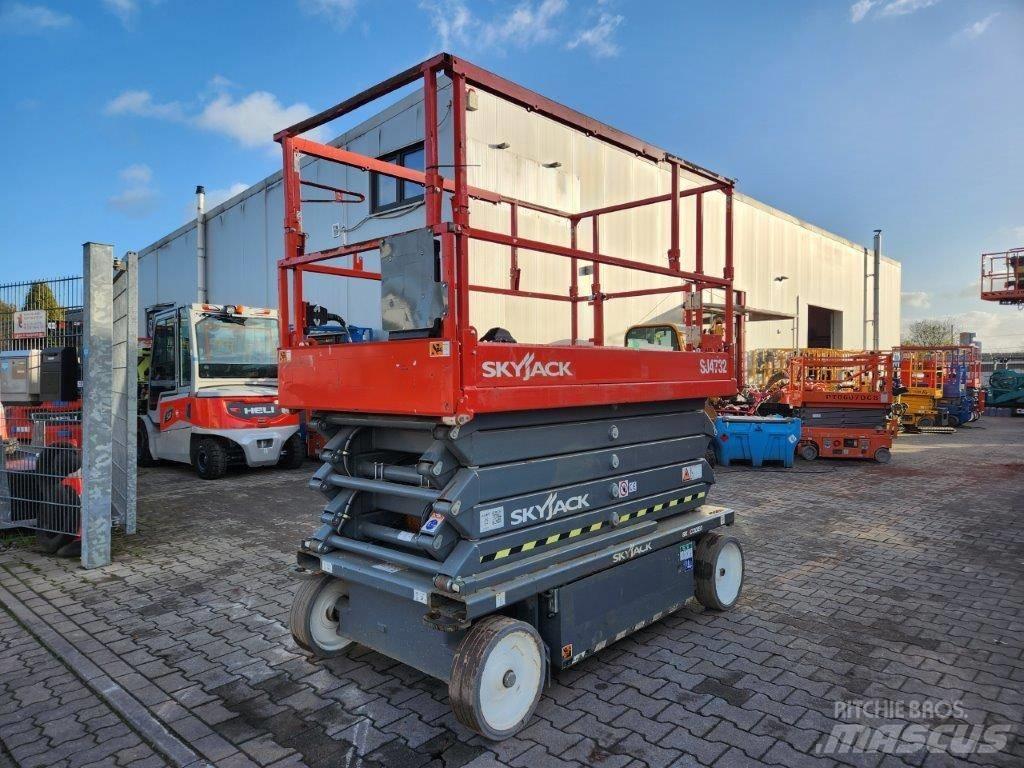SkyJack SJ 4732 Žirkliniai keltuvai