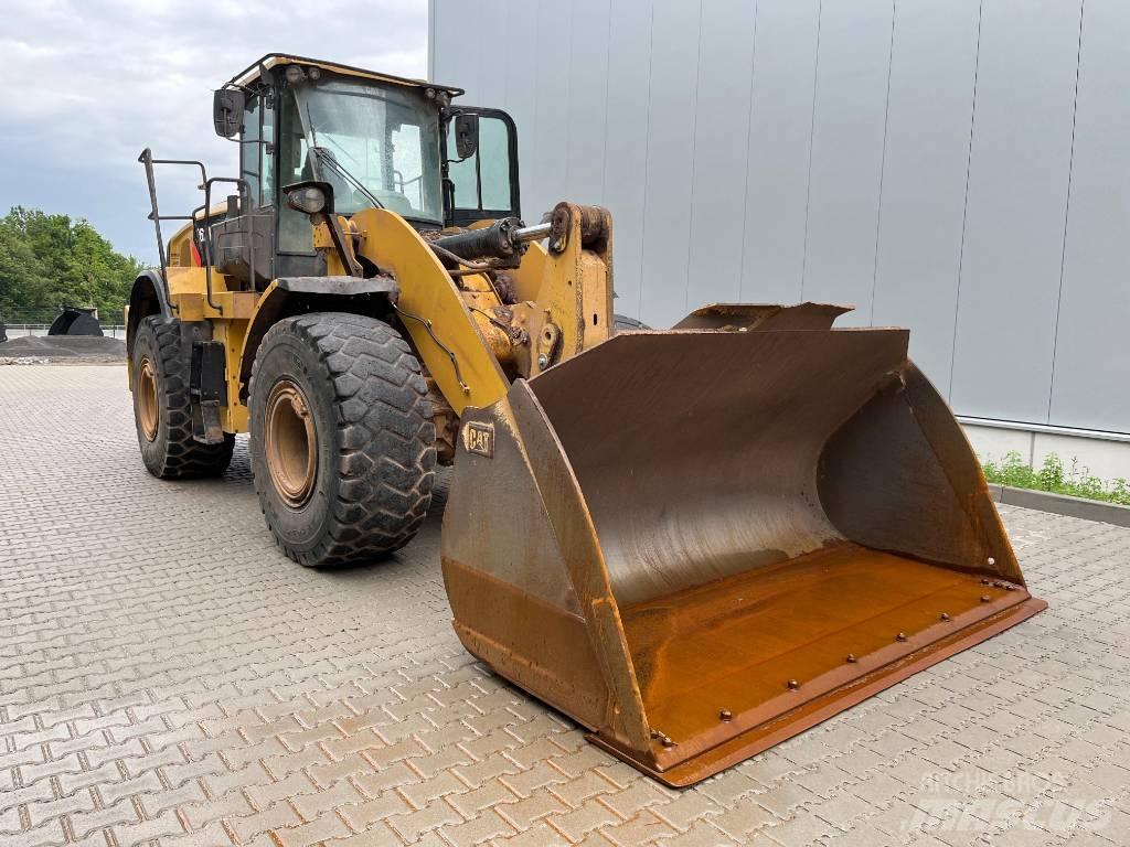 CAT 962 M Naudoti ratiniai krautuvai