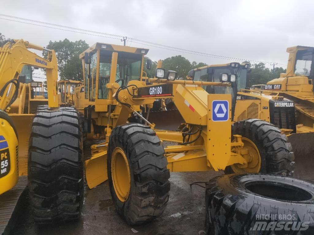 XCMG GR180 Greideriai