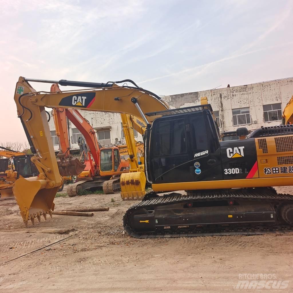 CAT 324D2L Vikšriniai ekskavatoriai
