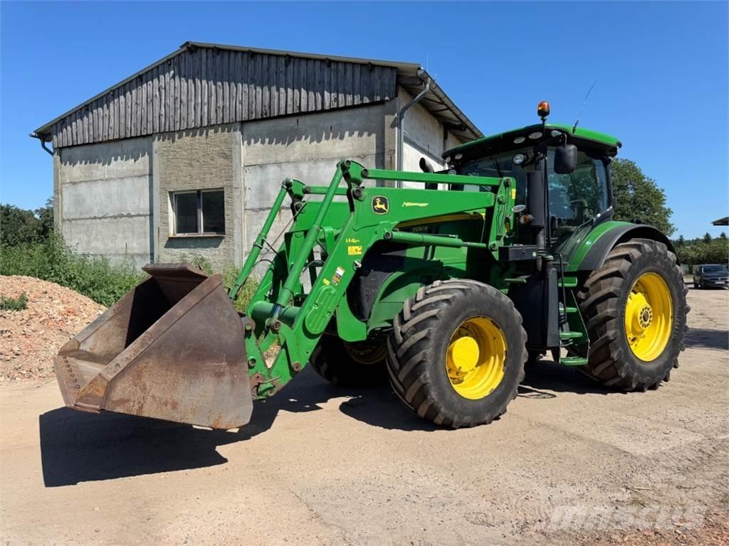John Deere 7230 r Traktoriai