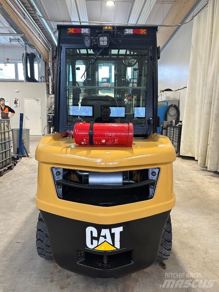 CAT DP35NT Dyzeliniai krautuvai