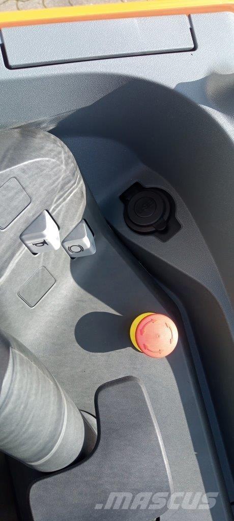 Toyota LSI200 Rankiniai vėžimėliai