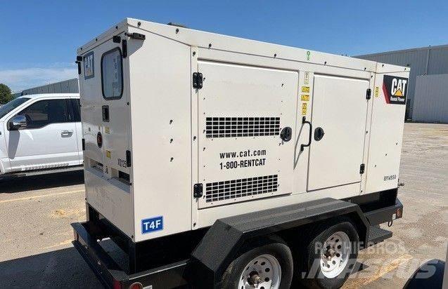 CAT XQ125 Dyzeliniai generatoriai