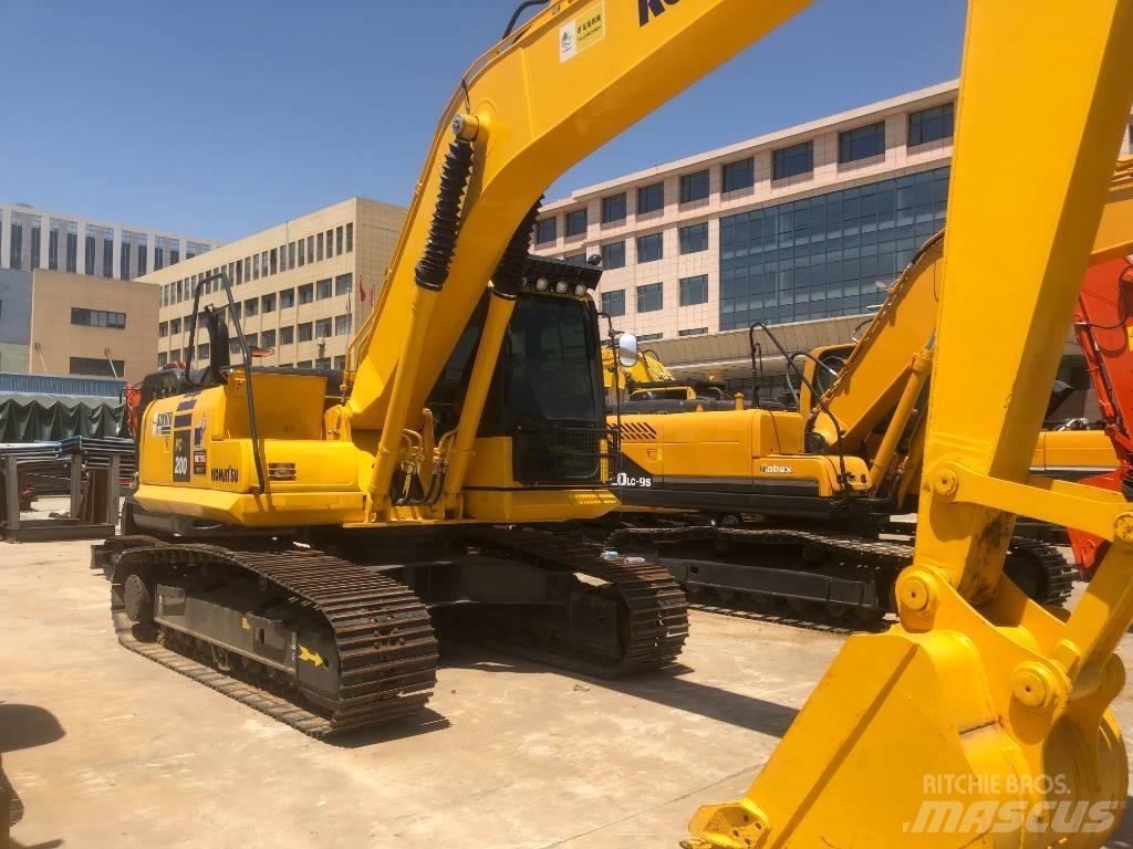 Komatsu PC 200 Vikšriniai ekskavatoriai