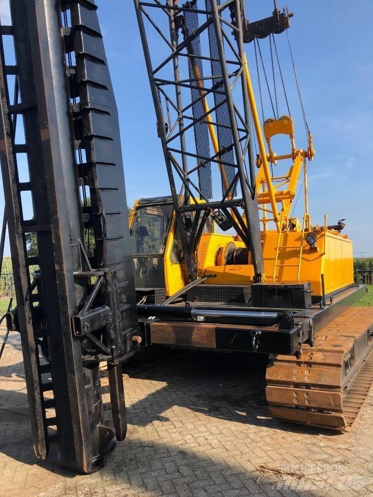 Kobelco 7035 Polių kalimo technika