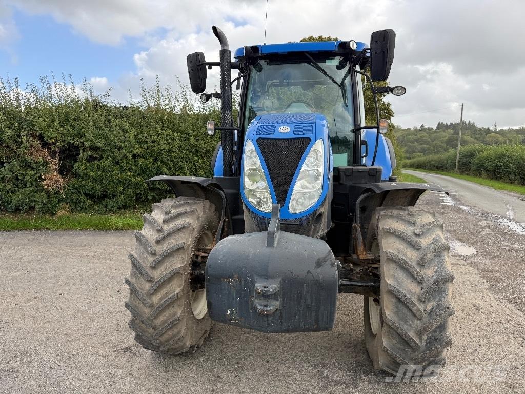 New Holland T 7.200 Traktoriai