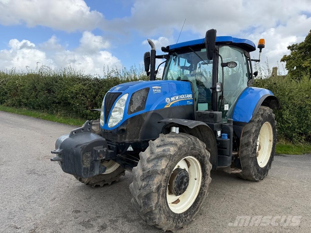 New Holland T 7.200 Traktoriai