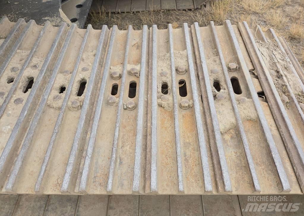 CAT 336 Vikšriniai ekskavatoriai