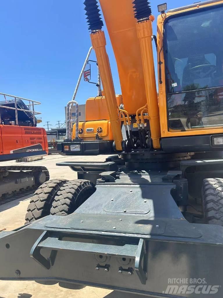 Hyundai R210W-9 Ratiniai ekskavatoriai