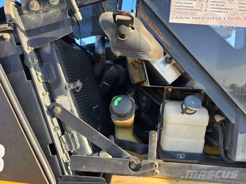 CAT 908 Naudoti ratiniai krautuvai