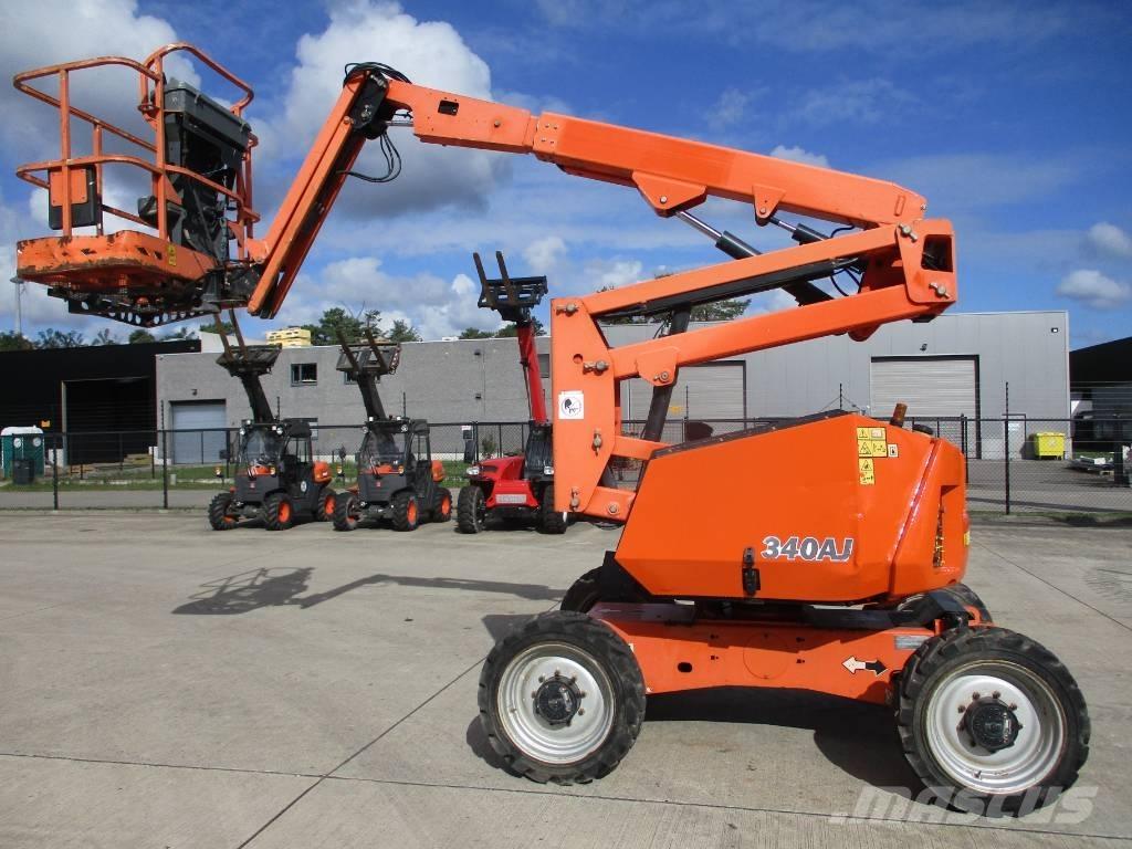 JLG 340AJ (835) Kompaktiškas savaeigis strėlinis keltuvas