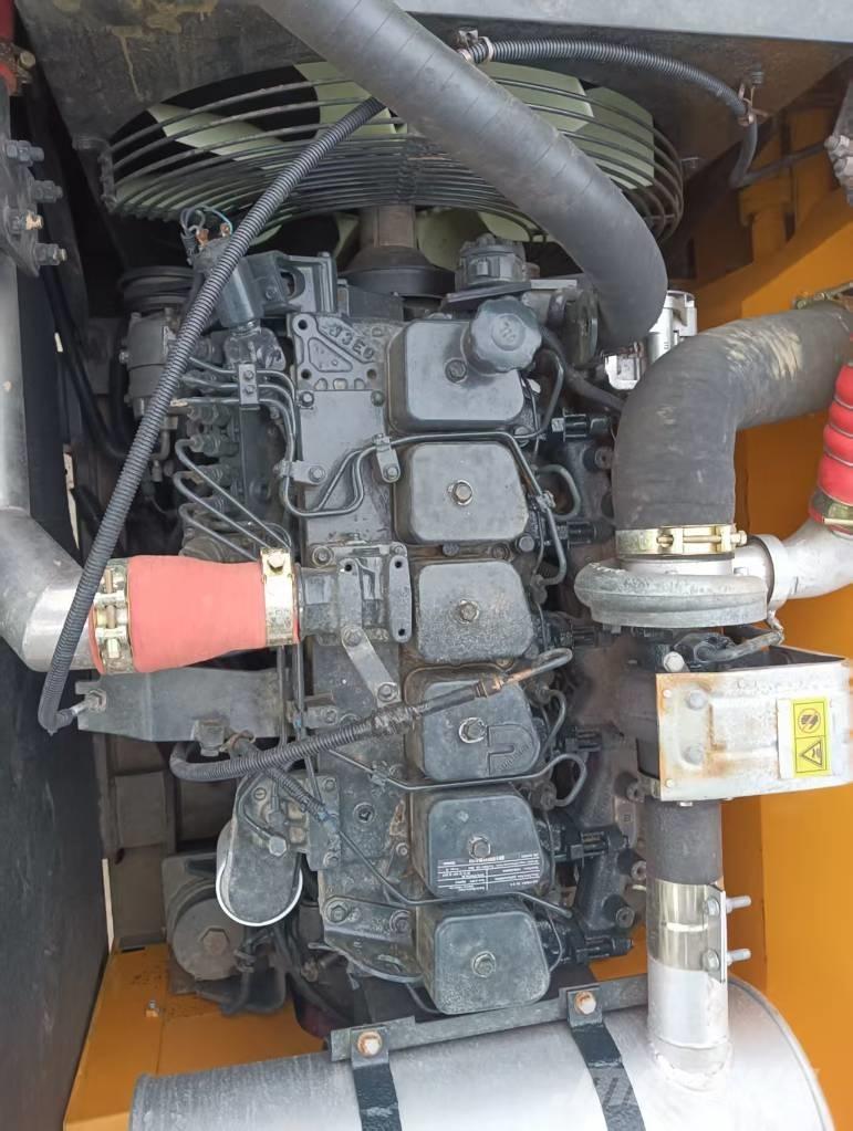 Hyundai 220LC-9S Vikšriniai ekskavatoriai