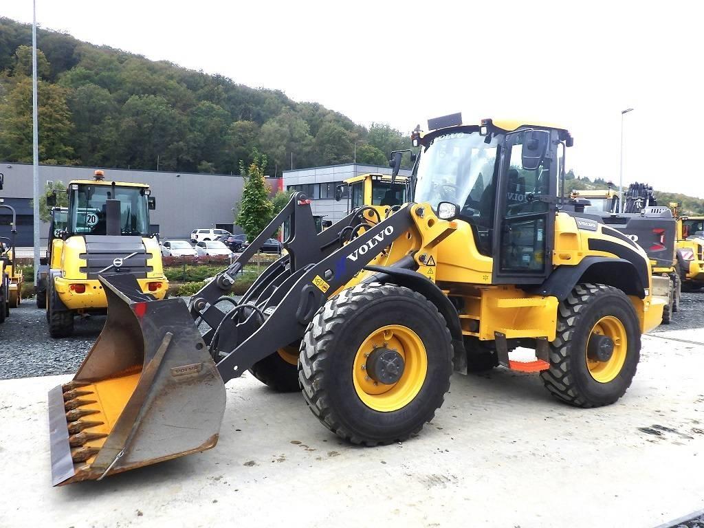 Volvo L 45 H Naudoti ratiniai krautuvai