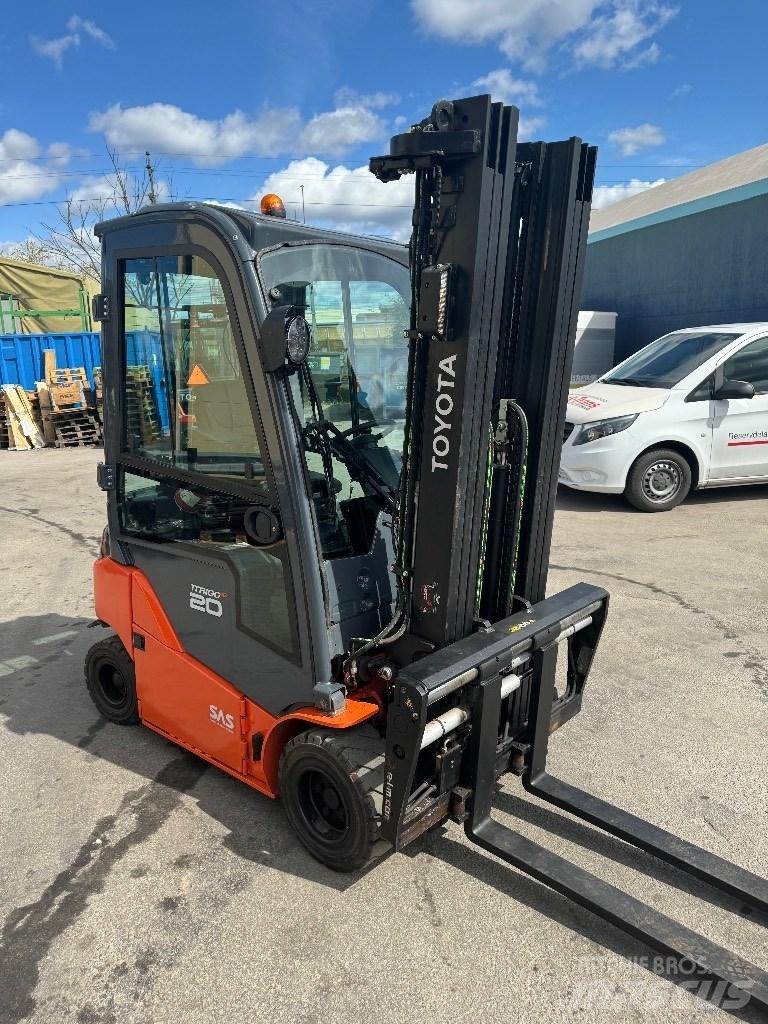 Toyota 8FBMK20T Elektriniai šakiniai krautuvai
