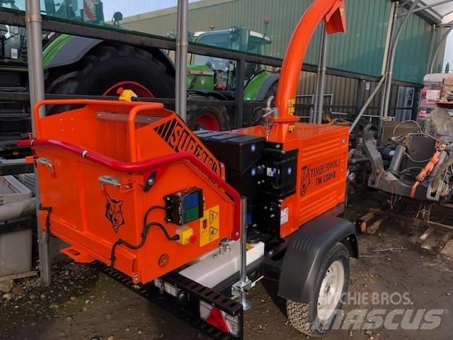 Timberwolf TW230/DHB Medienos smulkintuvai