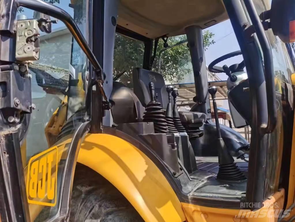 JCB 3 CX Ekskavatoriniai krautuvai