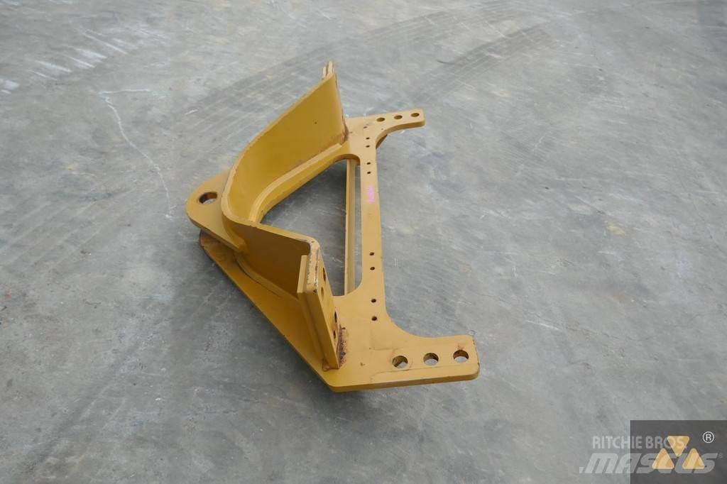 CAT 140M3 Drawbar Transportas - Kita