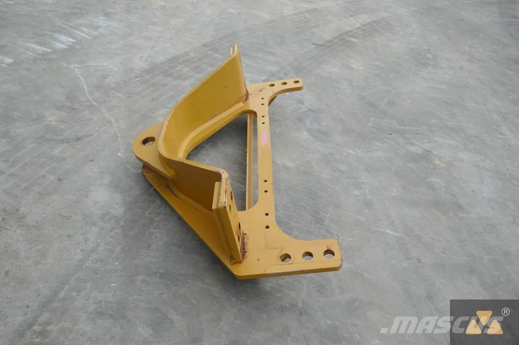 CAT 140M3 Drawbar Transportas - Kita