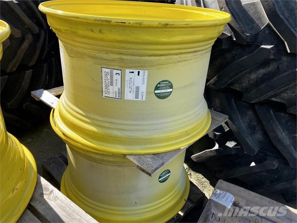 John Deere 23x38 Padangos, ratai ir ratlankiai