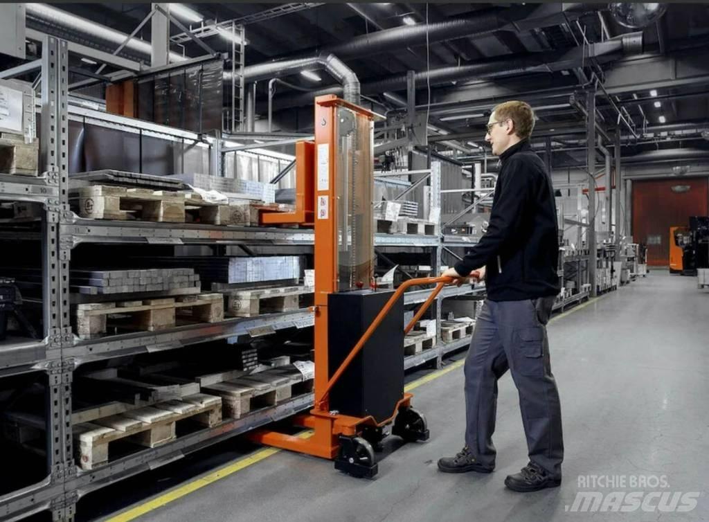 Toyota SHL080 Rankiniai padėklų rietuvai