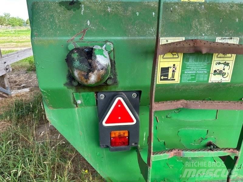 Keenan 115 FP Priėmimo bunkeriai, pūtimo įrenginiai ir keltuvai