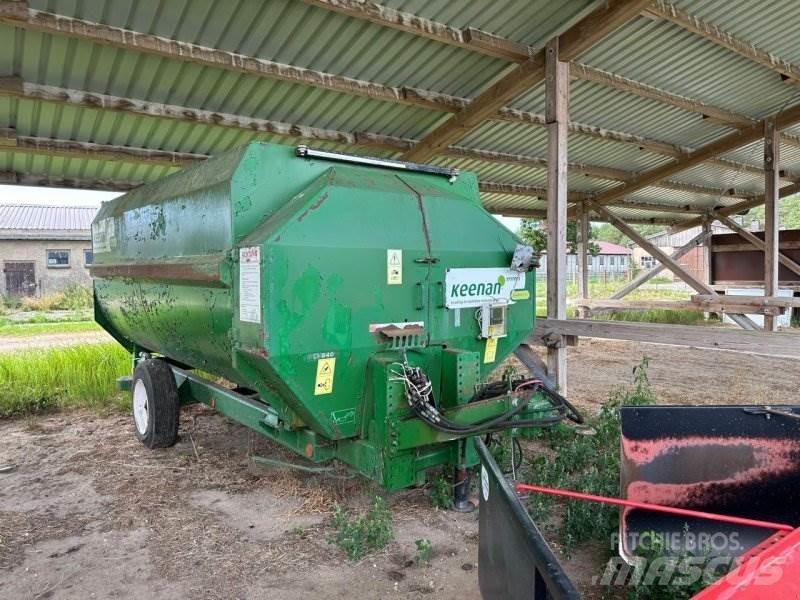 Keenan 115 FP Priėmimo bunkeriai, pūtimo įrenginiai ir keltuvai