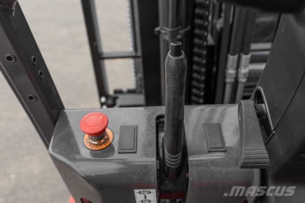 Manitou ME 435 Elektriniai šakiniai krautuvai