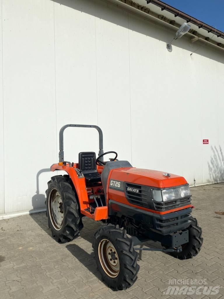 Kubota GT26 Naudoti kompaktiški traktoriai