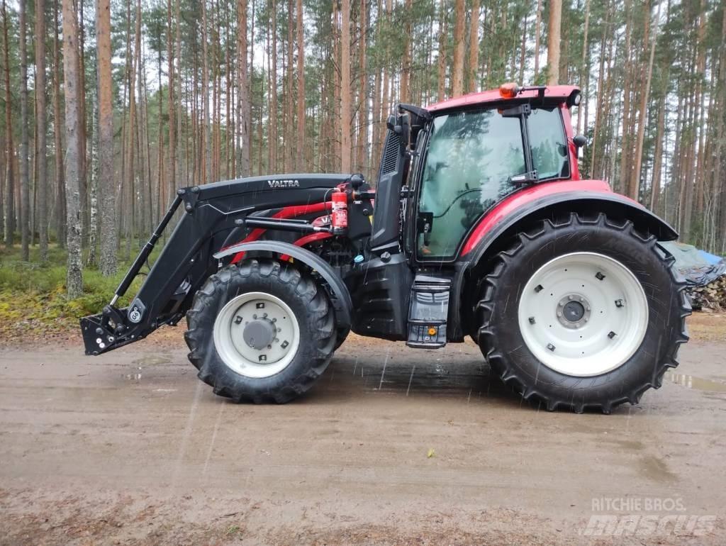 Valtra T234 Active Traktoriai