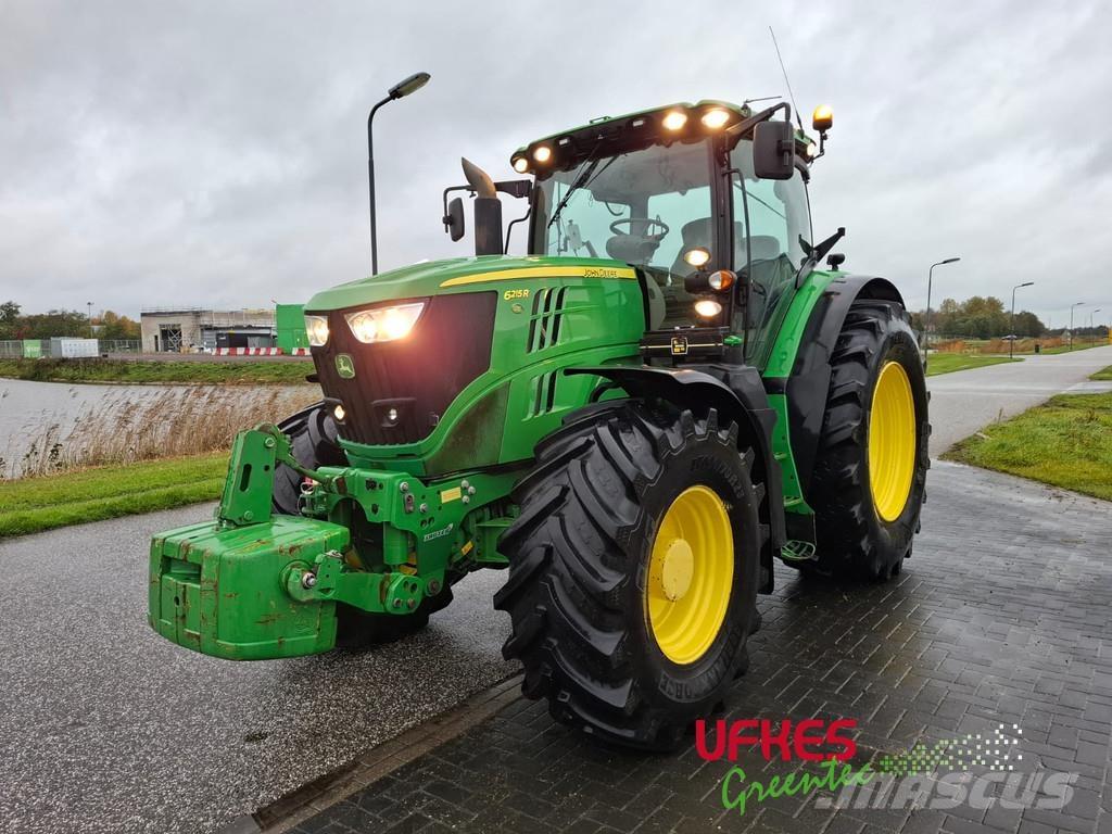 John Deere 6215 R Traktoriai