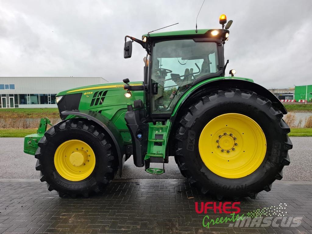 John Deere 6215 R Traktoriai