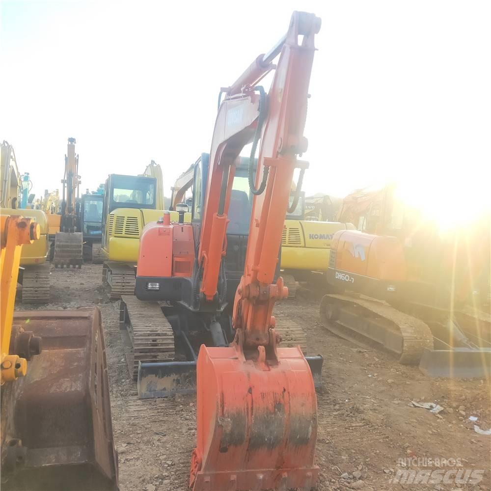 Doosan DH60-7 Vikšriniai ekskavatoriai