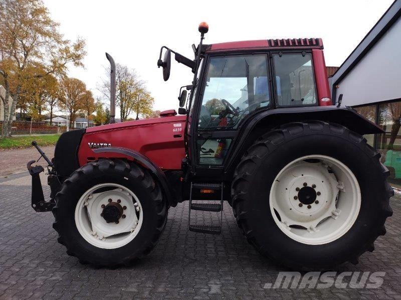Valtra 6850 Traktoriai