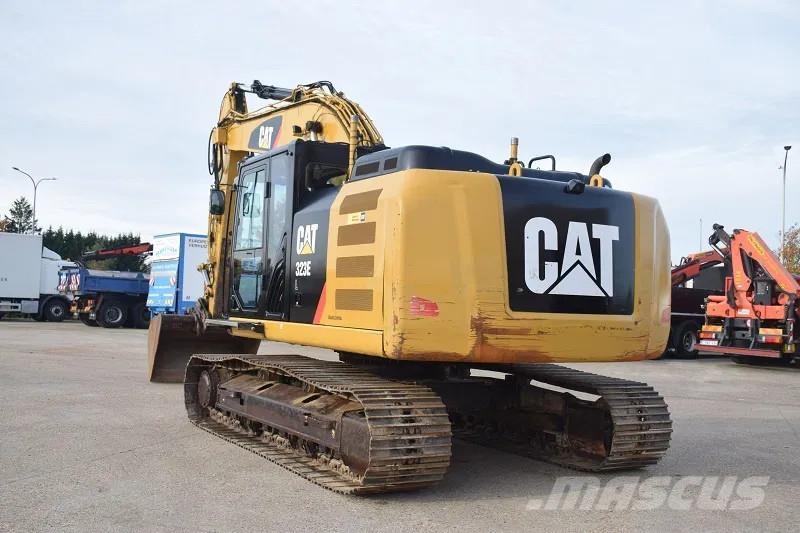 CAT 323E-stock id2 Vikšriniai ekskavatoriai