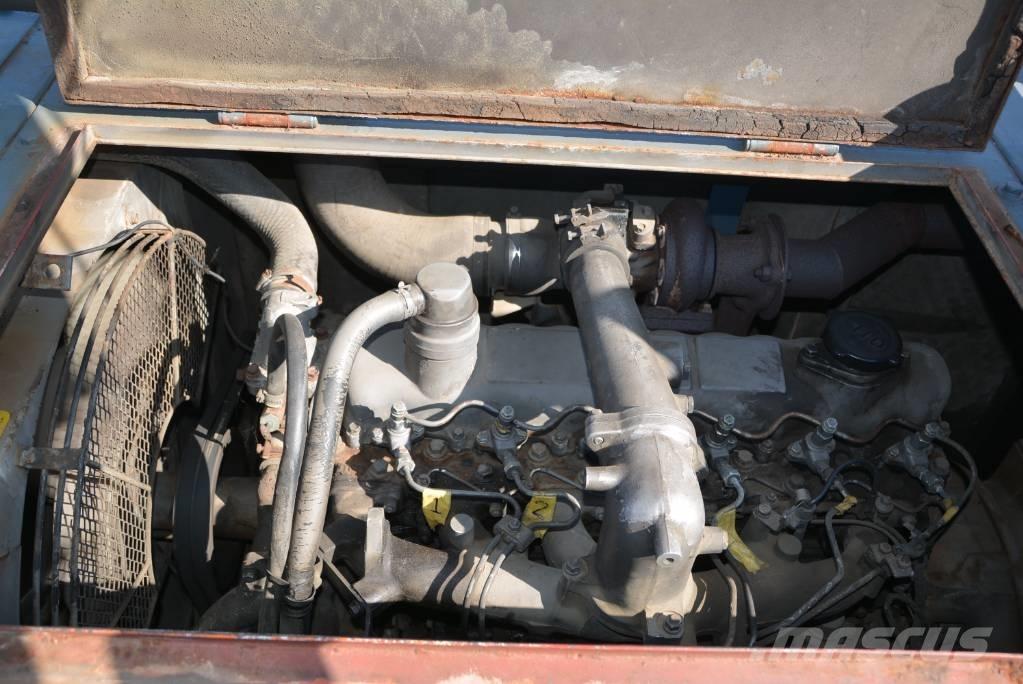 Hitachi KH 125-3 Vikšriniai kranai