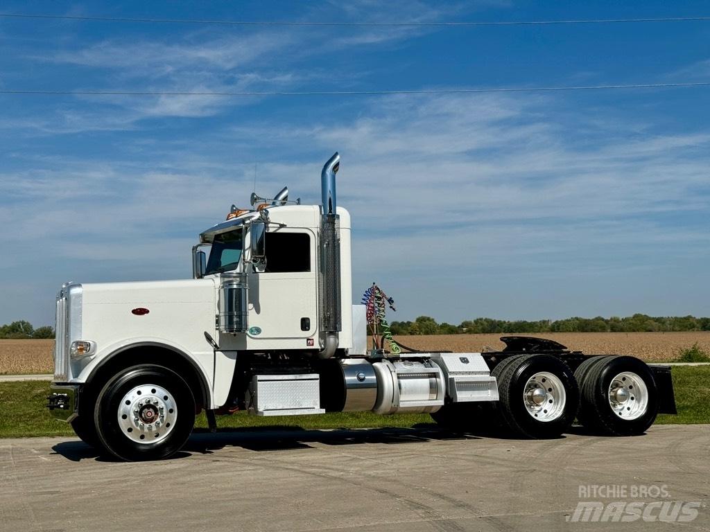 Peterbilt 389 Naudoti vilkikai