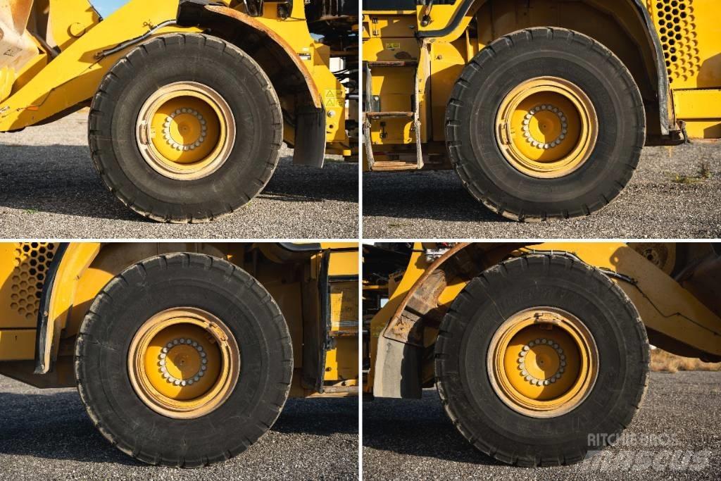 CAT 950M Naudoti ratiniai krautuvai