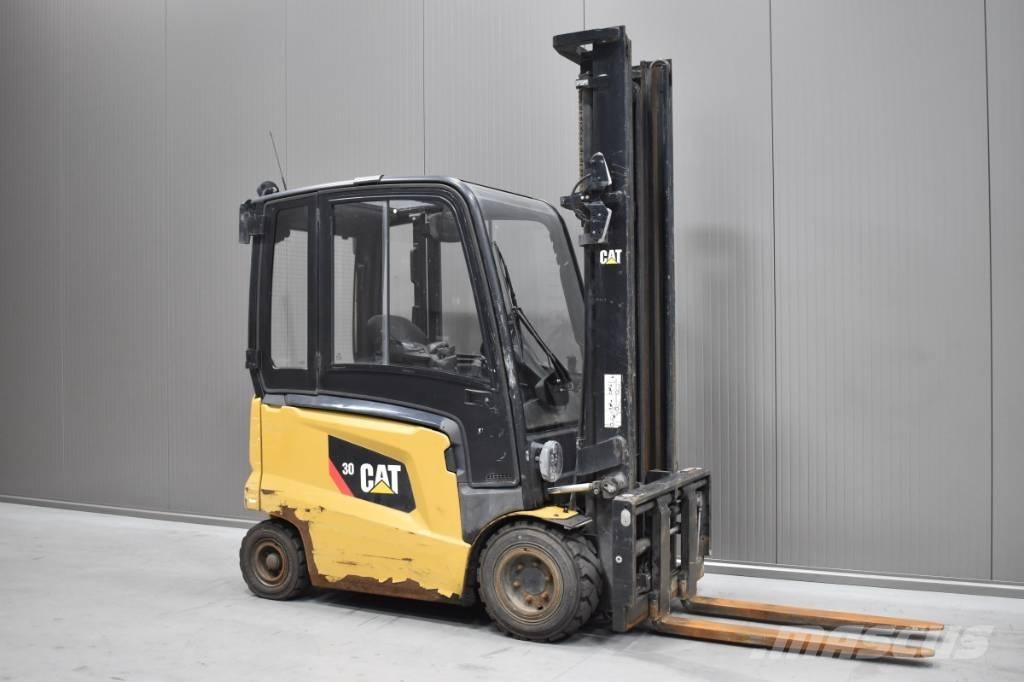 CAT EP 30 CN Elektriniai šakiniai krautuvai