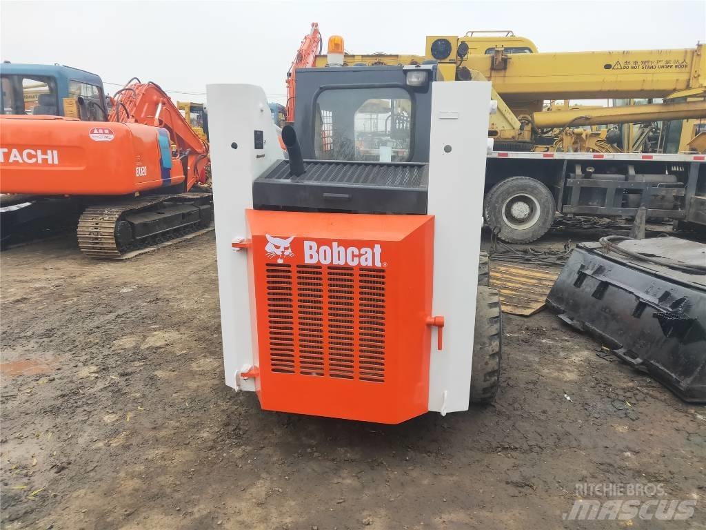 Bobcat S130 Krautuvai su šoniniu pasukimu