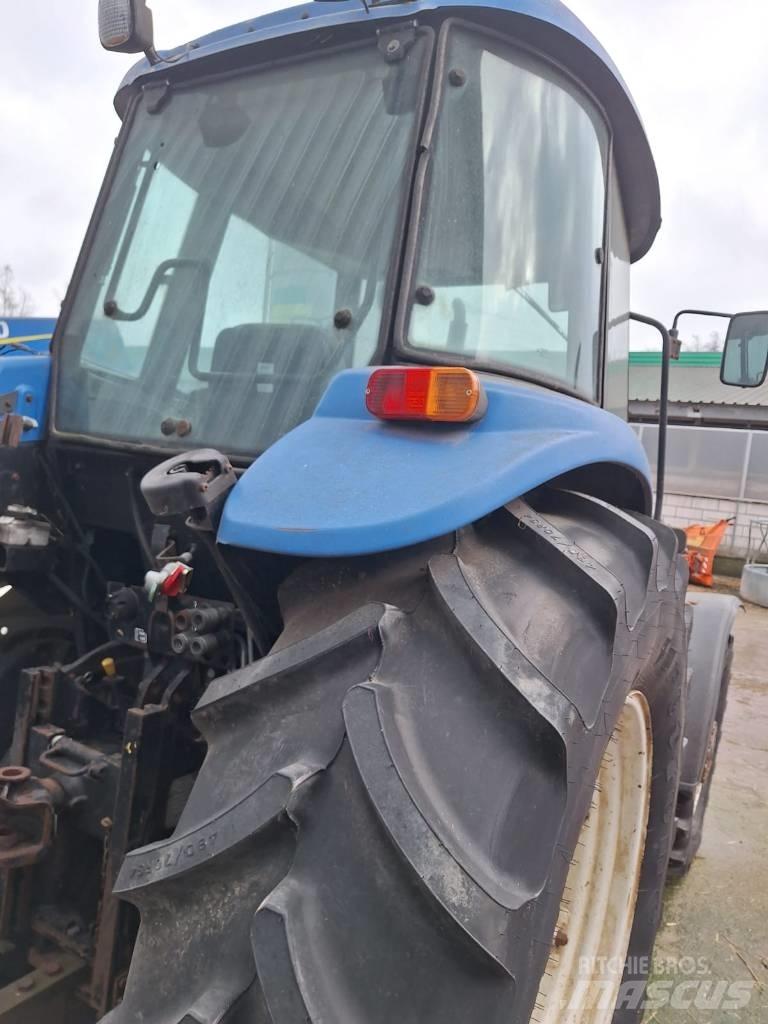 New Holland TD 95 D Traktoriai