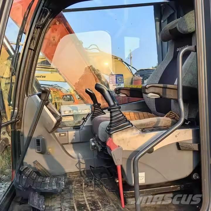 Doosan DX85-9C Vikšriniai ekskavatoriai